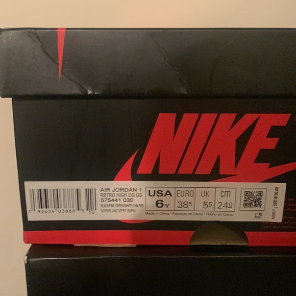 Air Jordan 1 Retro High OG GS 'Pine Green size 6 - Picture 6 of 7